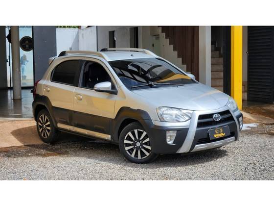 TOYOTA ETIOS CROSS 1.5 16V FLEX 4P MANUAL